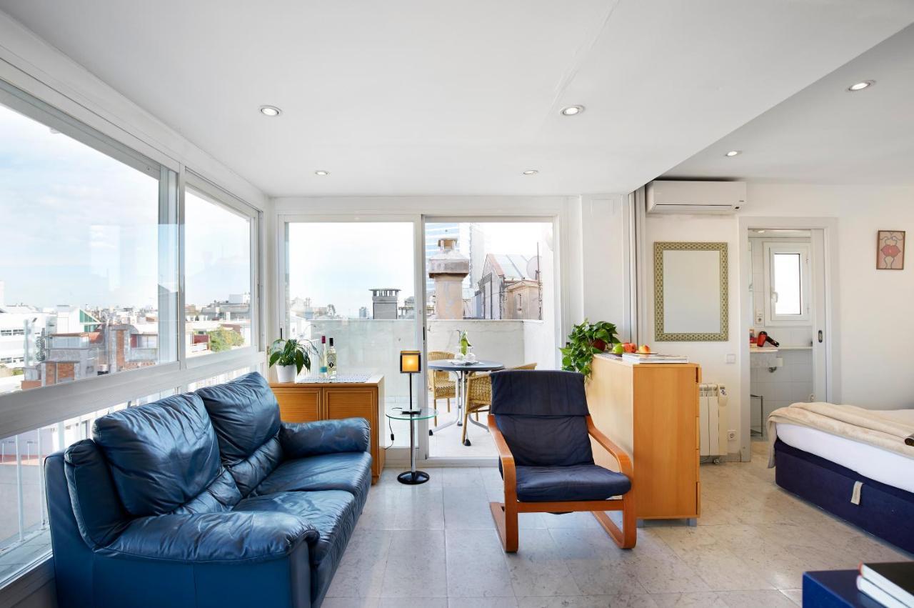 Apartamentos Calvet Barcelona Bagian luar foto
