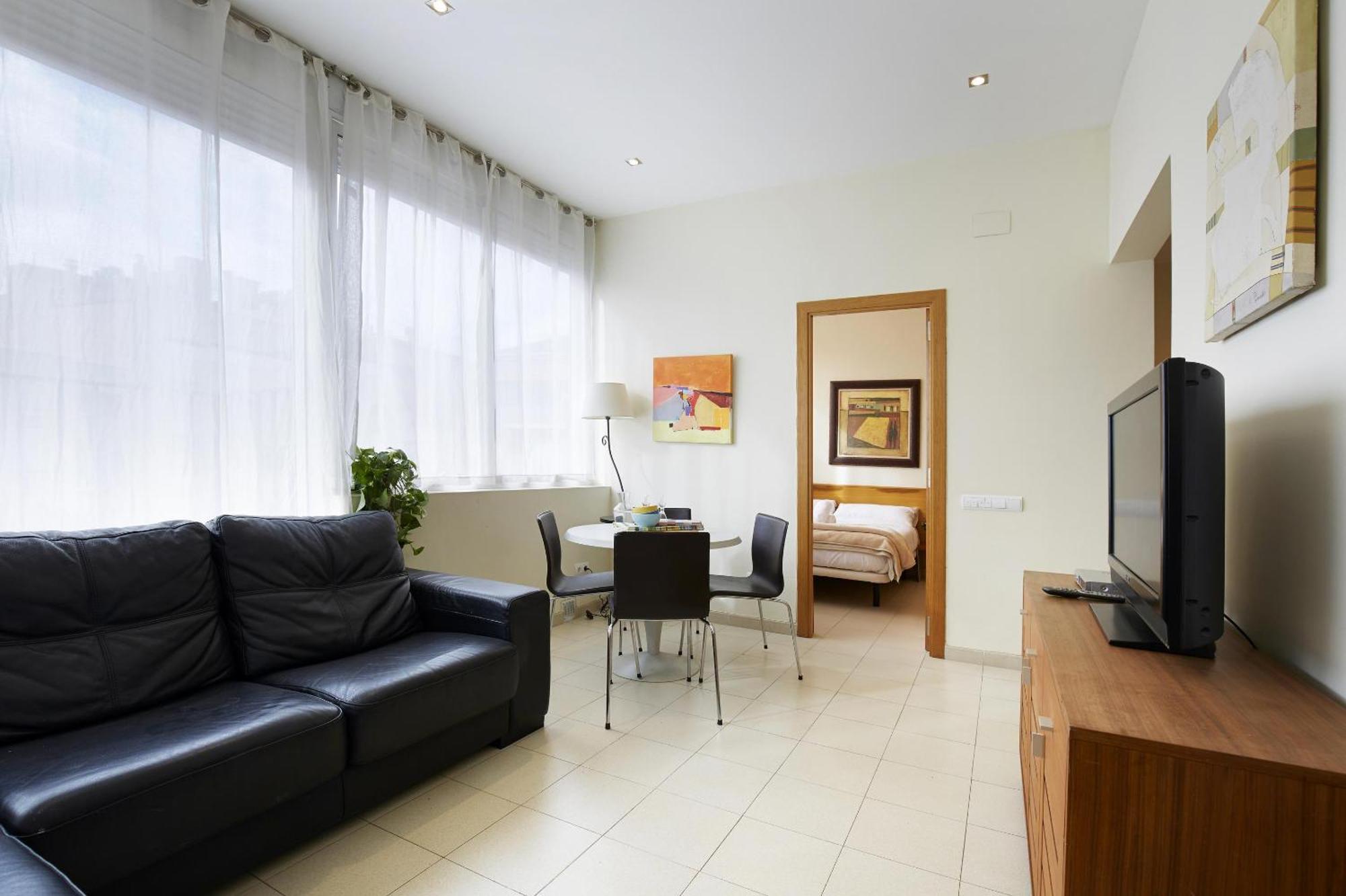 Apartamentos Calvet Barcelona Bagian luar foto
