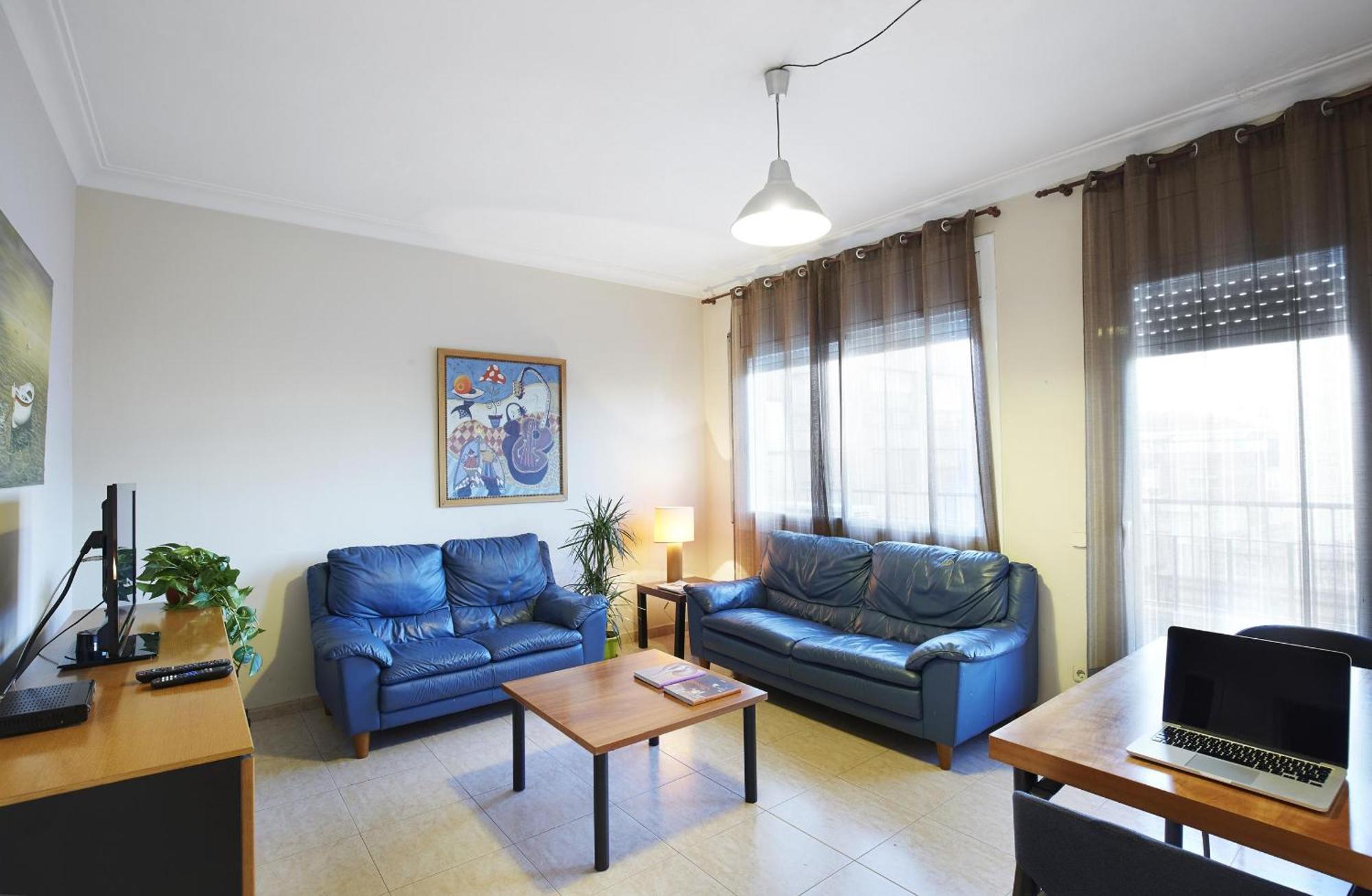 Apartamentos Calvet Barcelona Bagian luar foto