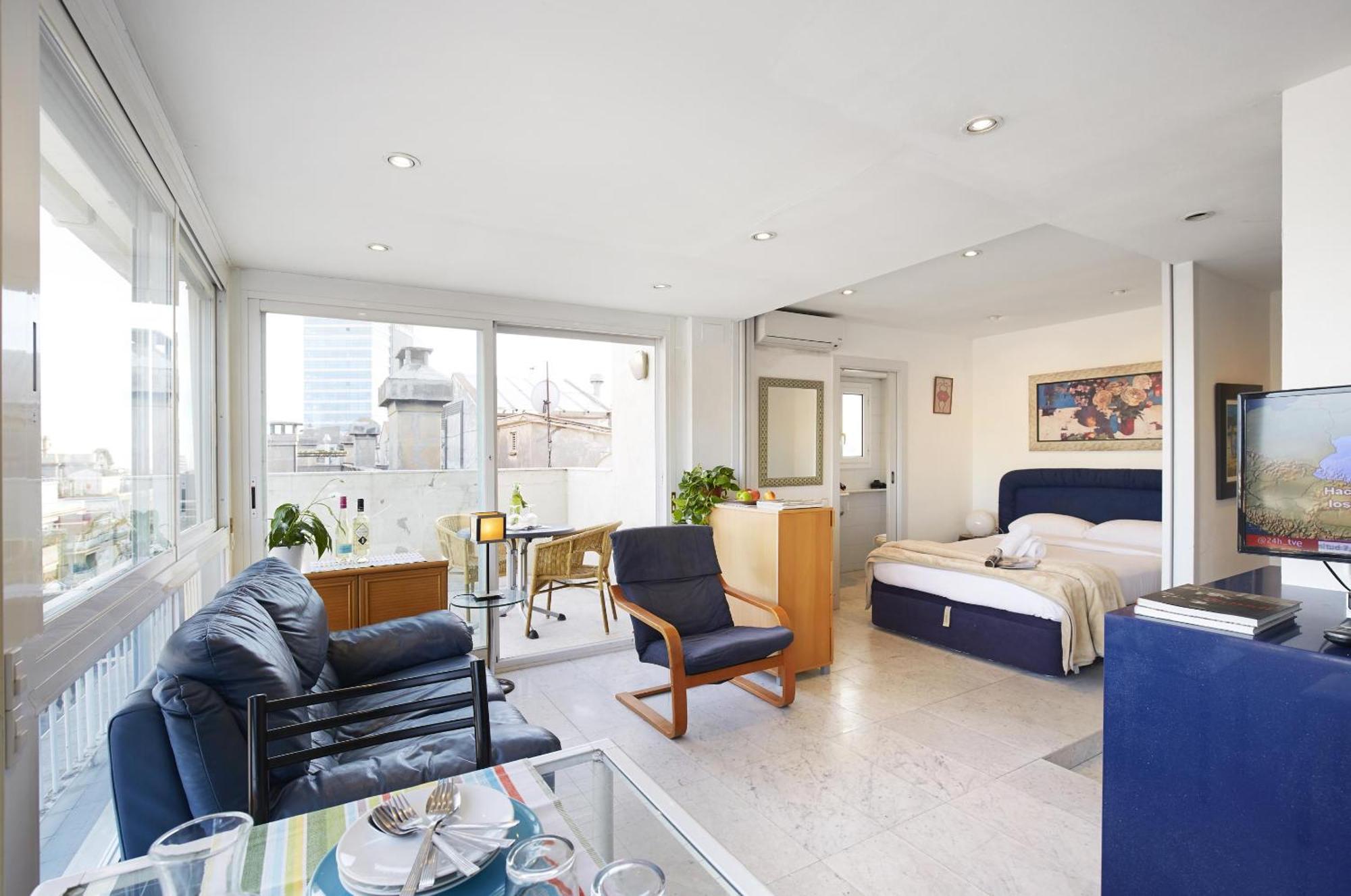 Apartamentos Calvet Barcelona Bagian luar foto